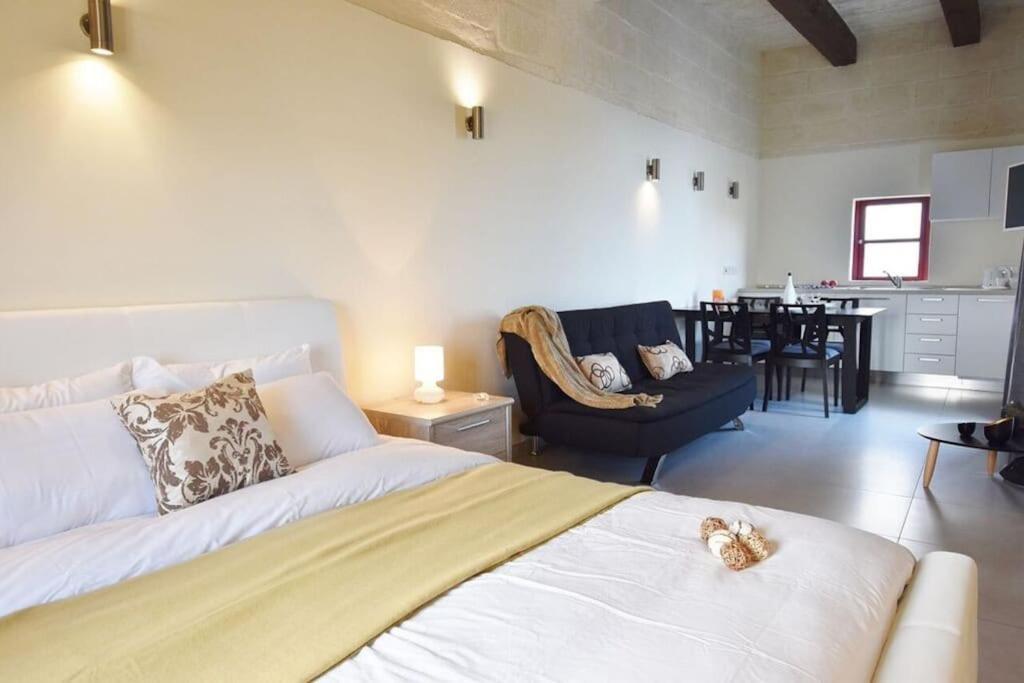 Vallettastay- Lucky Star Penthouse 501 Buitenkant foto